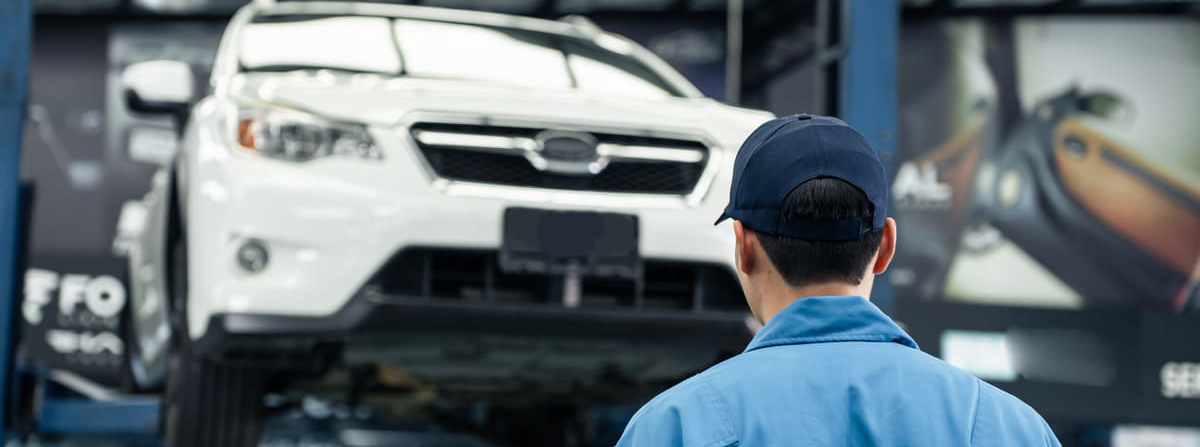 車検作業シーン